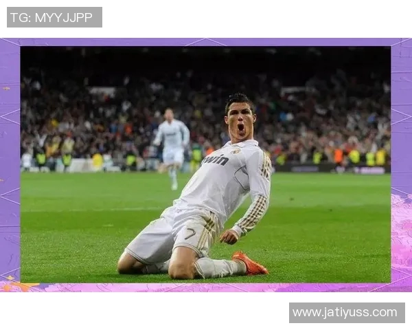 只用右脚踢球的足球明星有哪些他们的传奇故事与成就揭秘