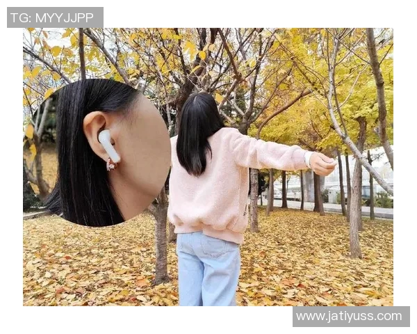 篮球明星佩戴蓝牙耳机展现时尚风采引领潮流新趋势