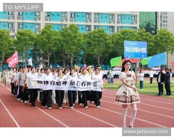 篮球明星王一鸣：从青涩少年到赛场传奇的成长之路与奋斗故事